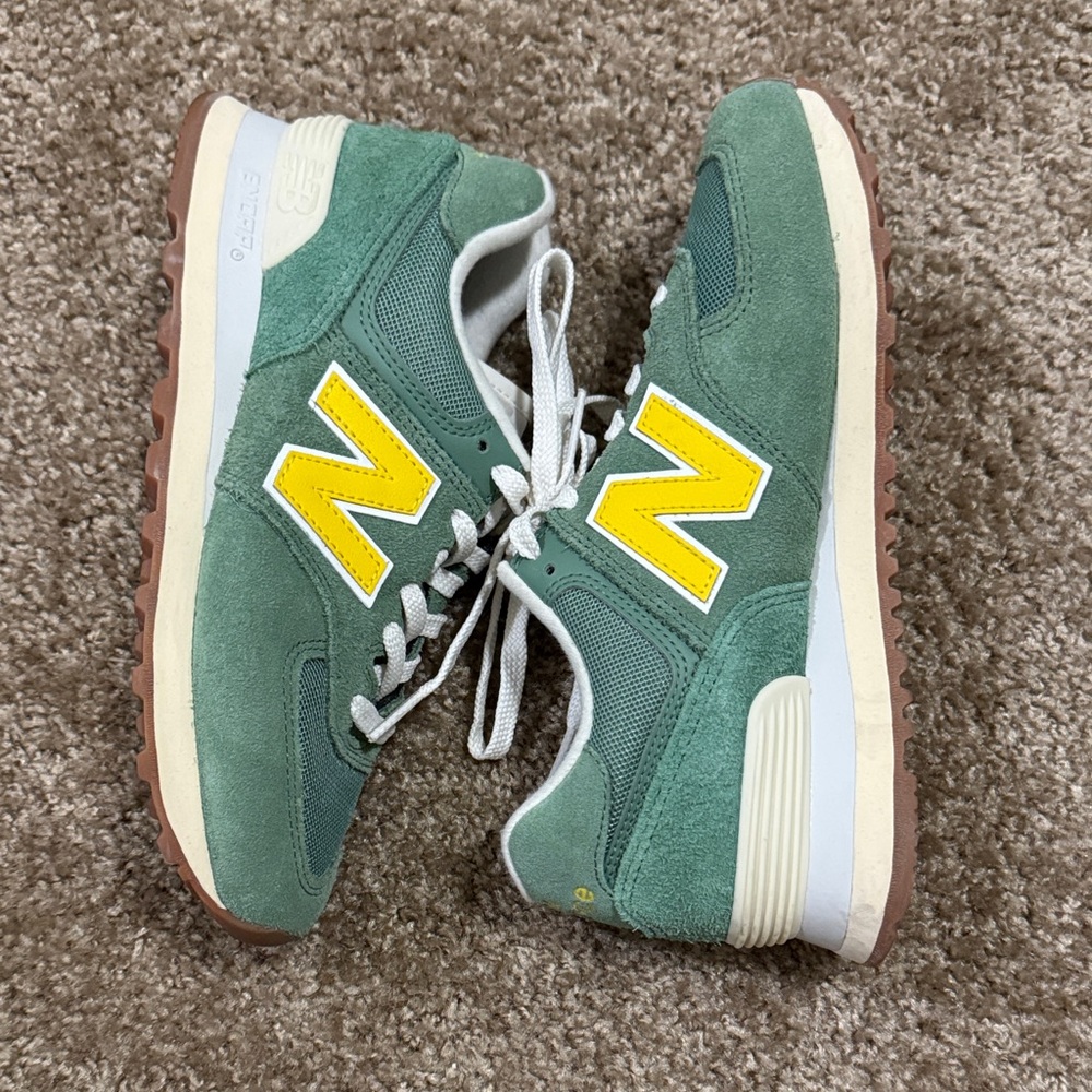 New Balance 574 women’s - Picture 2 of 2